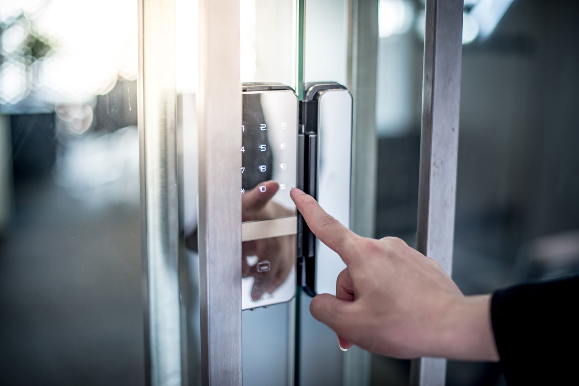La sécurité favorise la croissance. Armatis conçoit des solutions de sécurité intégrées qui protègent votre personnel et vos biens, vous permettant ainsi de vous concentrer sur votre cœur de métier.