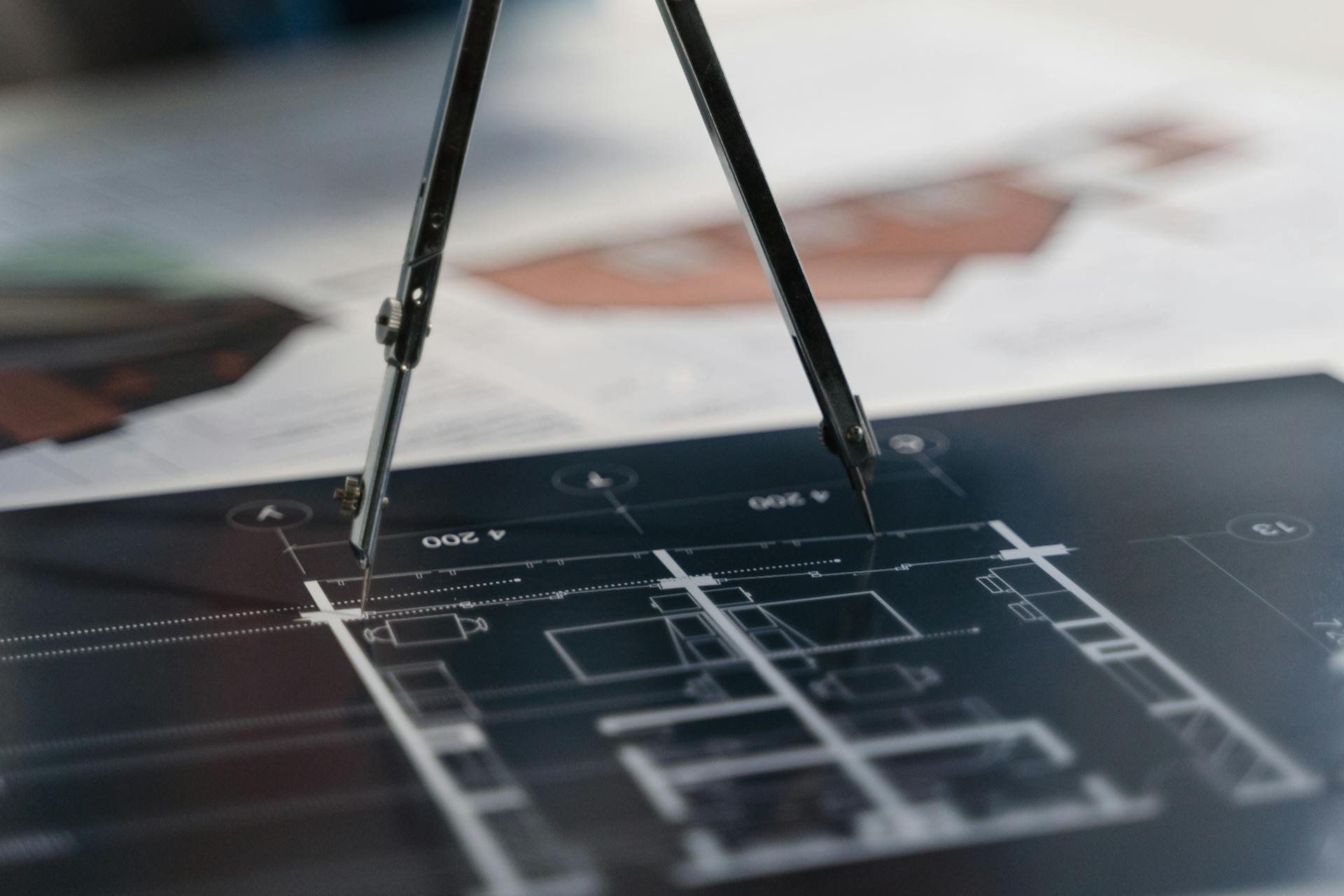 Van concept naar realisatie: Armatis verzorgt het technisch ontwerp van uw beveiliging. Wij combineren innovatie met precisie voor systemen die écht werken.